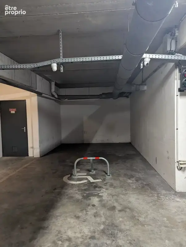 A vendre : parking sous-sol - embouchure/ponts jumeaux - photo 2