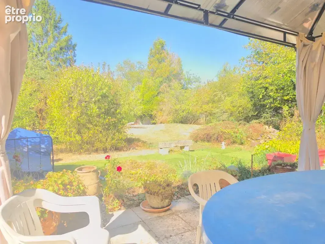 Maison de village de caractère de 173 m², 5 chambres à Champvert - photo 17