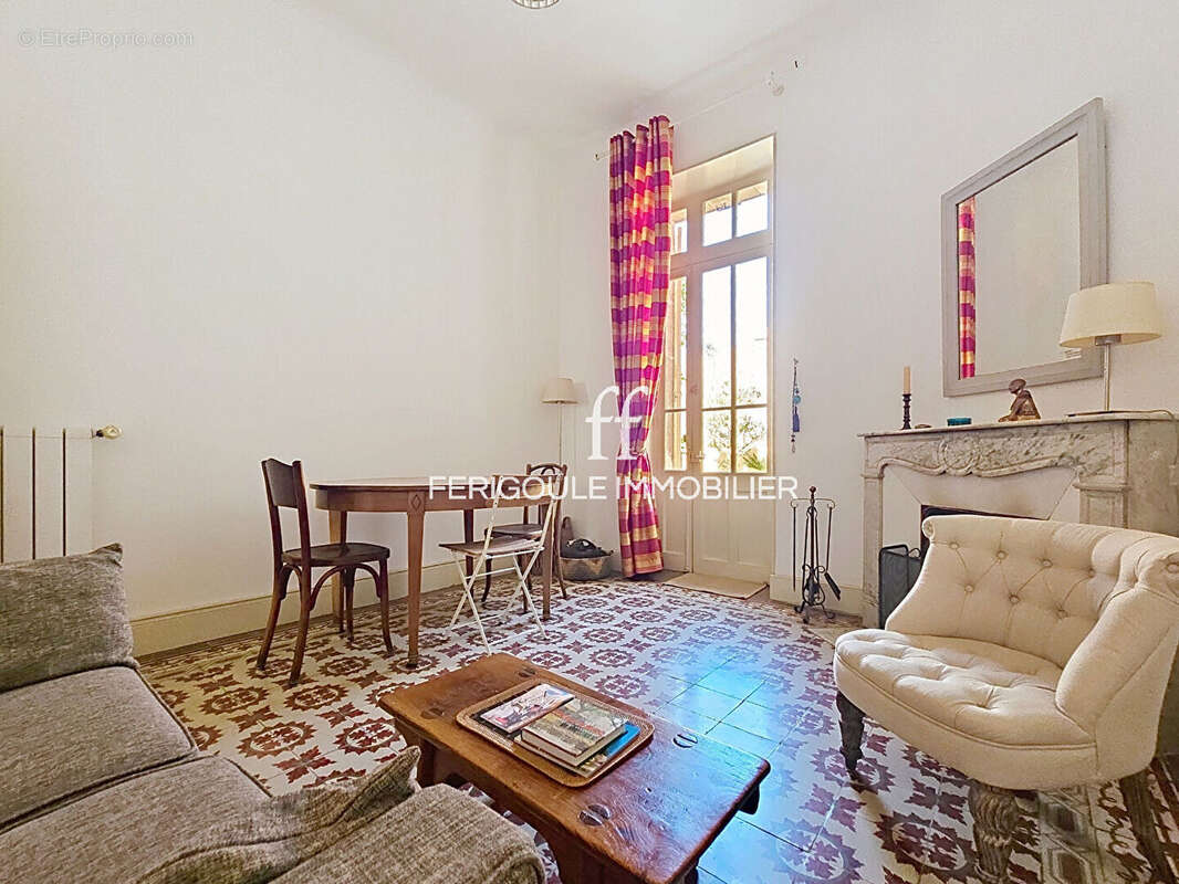 Avignon intra muros. Élégante demeure bourgeoise de caractère de 232 m² avec terrasse intimiste - photo 6