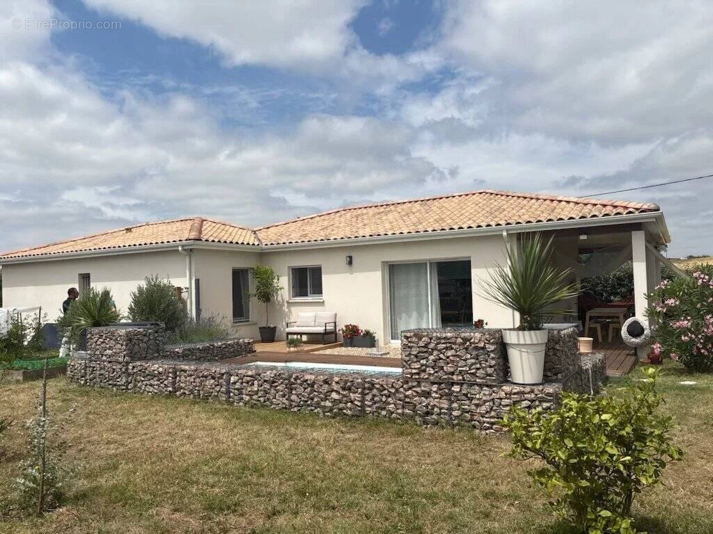 Maison à BERSON