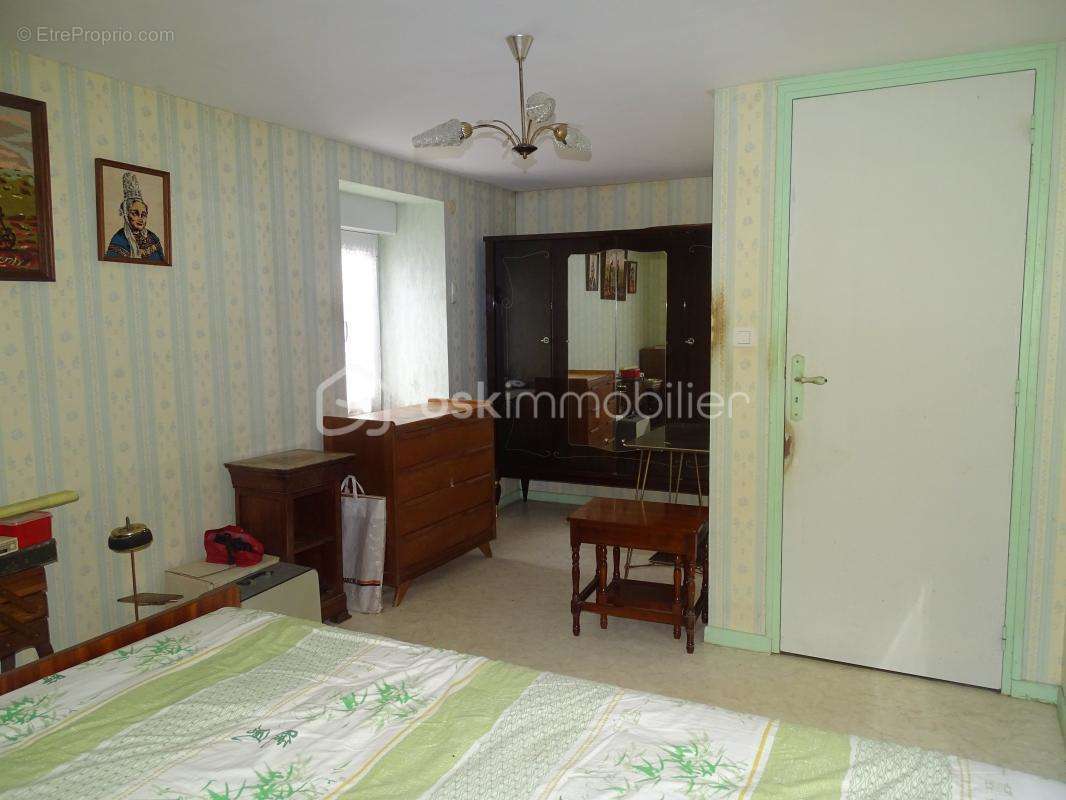 Maison à AUTRY-LE-CHATEL