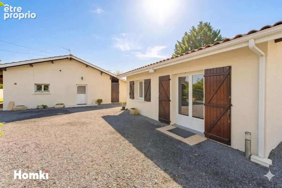 Maison/Villa T4 de 142 m² + T2 indépendant de 20 m² à Saint-Médard-en-Jalles 33160 - photo 5