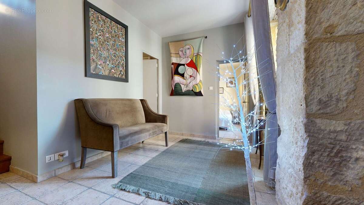 Rez de Ch Entrée - Maison à LE BUGUE