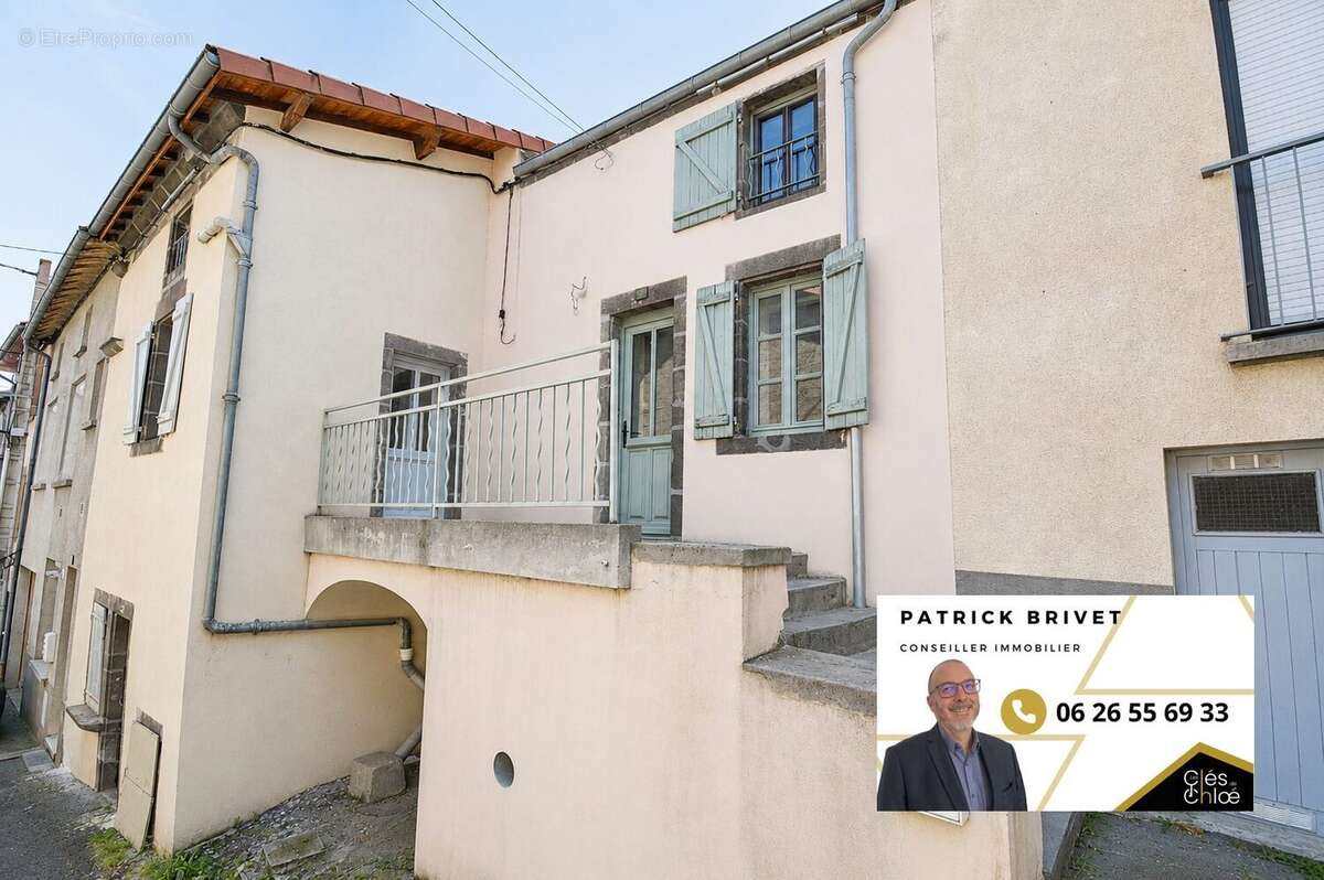 Maison à VOLVIC