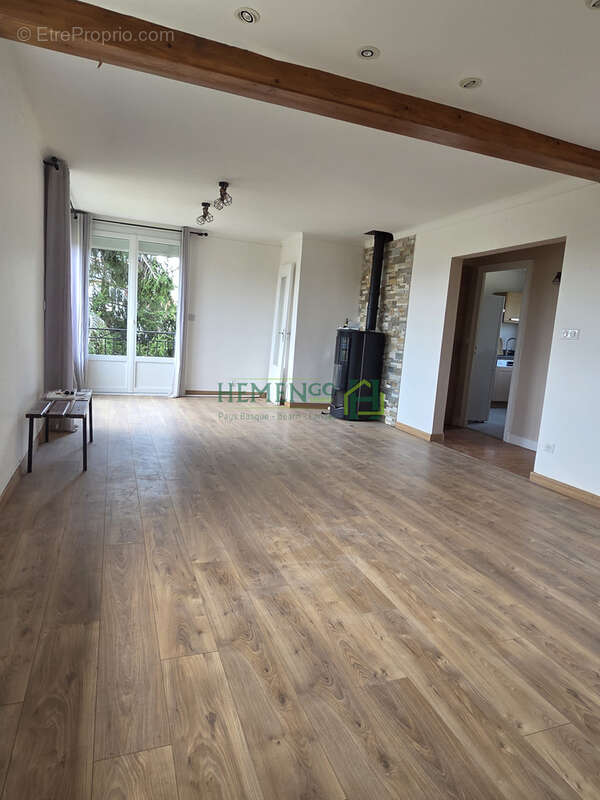 A proximité immédiate de St-Palais. - photo 3