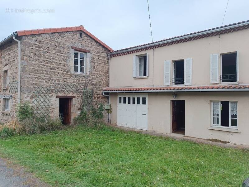 Maison à VERNET-LA-VARENNE
