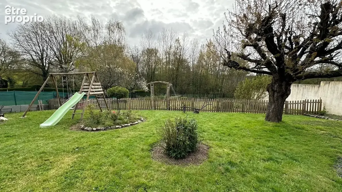 Maison 7 pièces 107 m² à vendre à La Bruffiere (85530) - photo 7