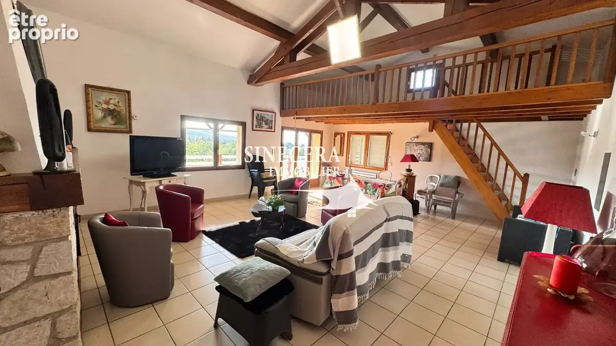 Maison 518 m² à Vaudreuille  - photo 8