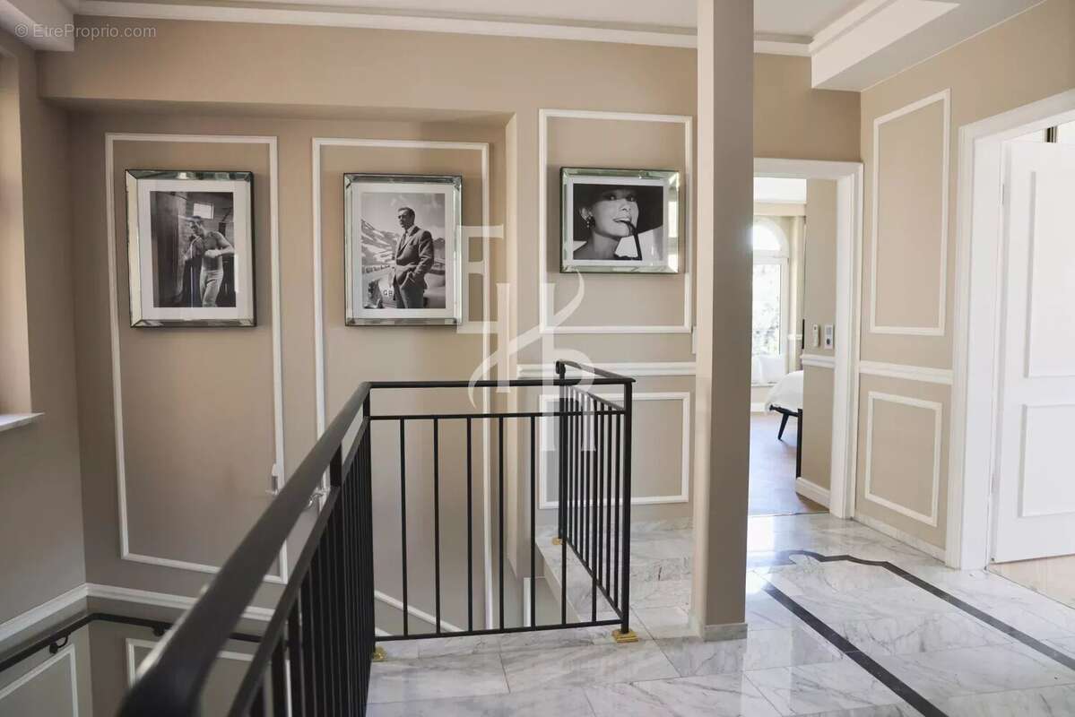 Maison à MANDELIEU-LA-NAPOULE