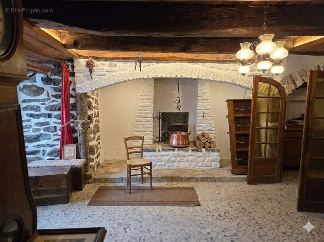 Maison à LES ESTABLES