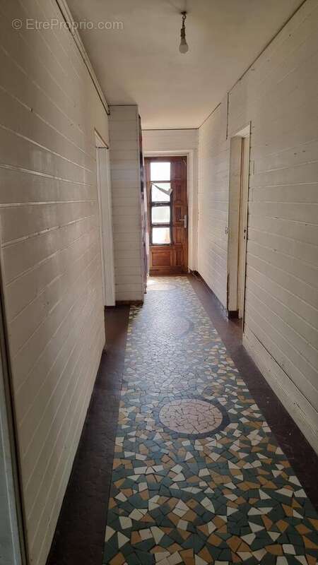 20250809163601 - Maison à LACAPELLE-MARIVAL