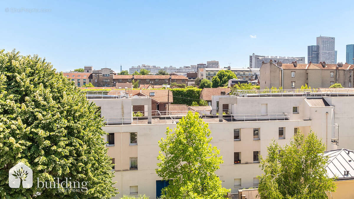 Appartement à COURBEVOIE
