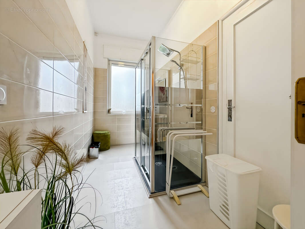 Maison à ROULLET-SAINT-ESTEPHE