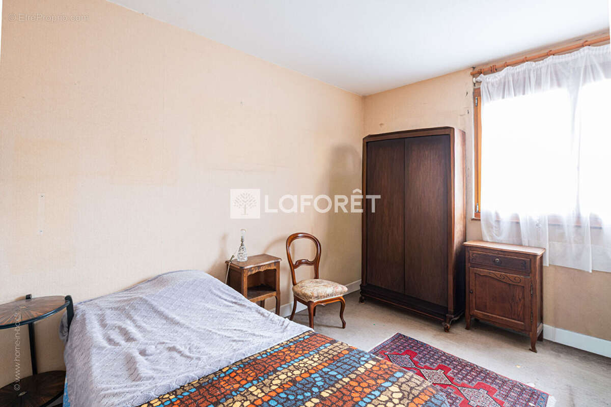 Appartement à LA CELLE-SAINT-CLOUD