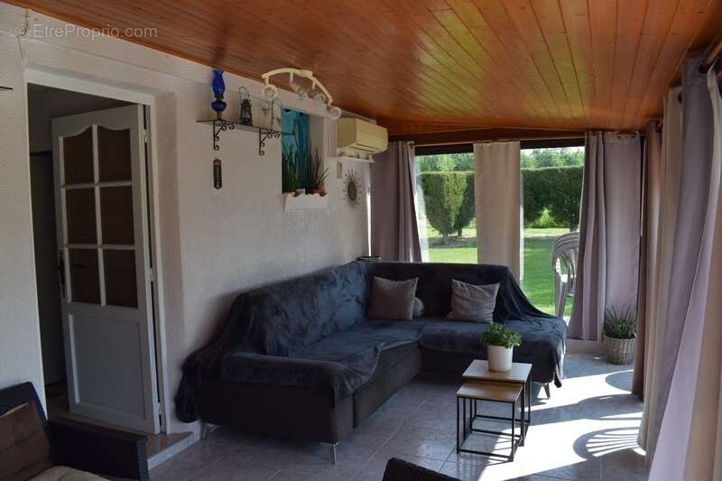 Maison à LOUGRATTE