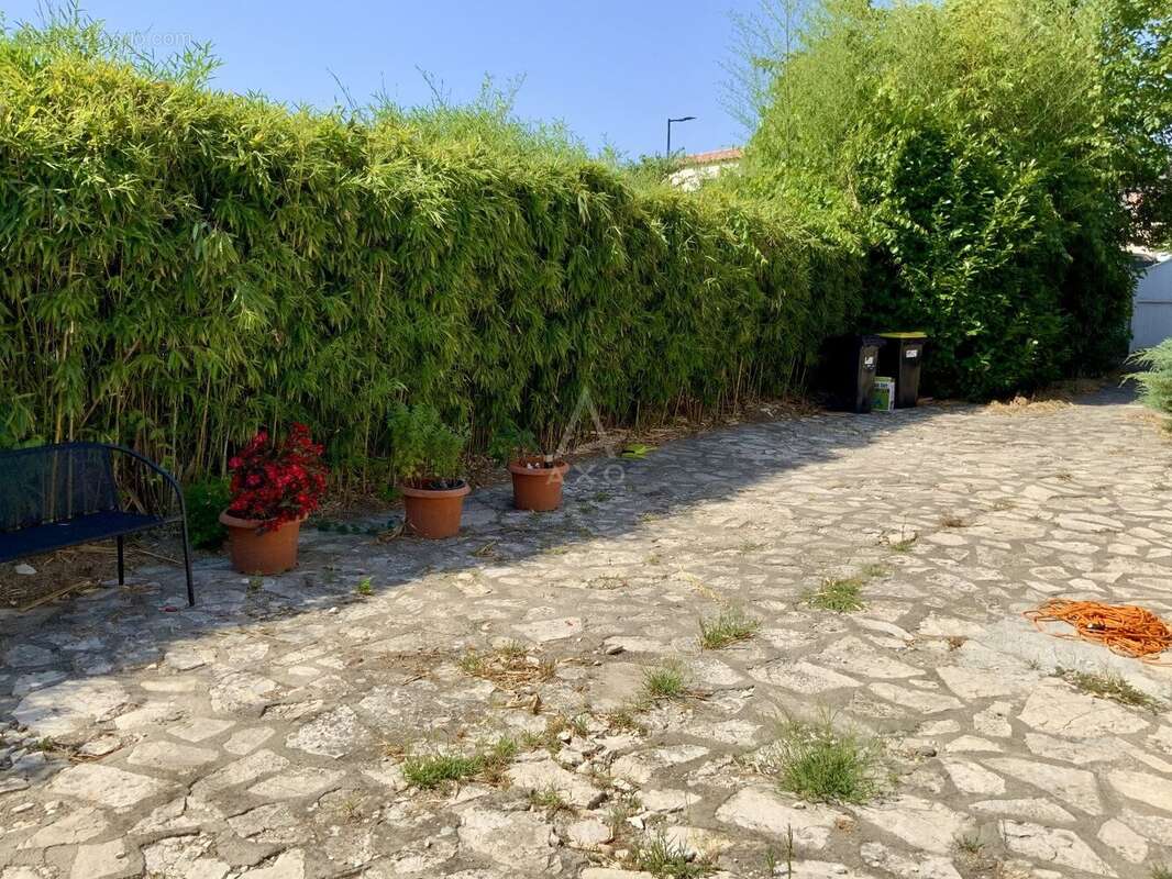 Maison à LA CALMETTE