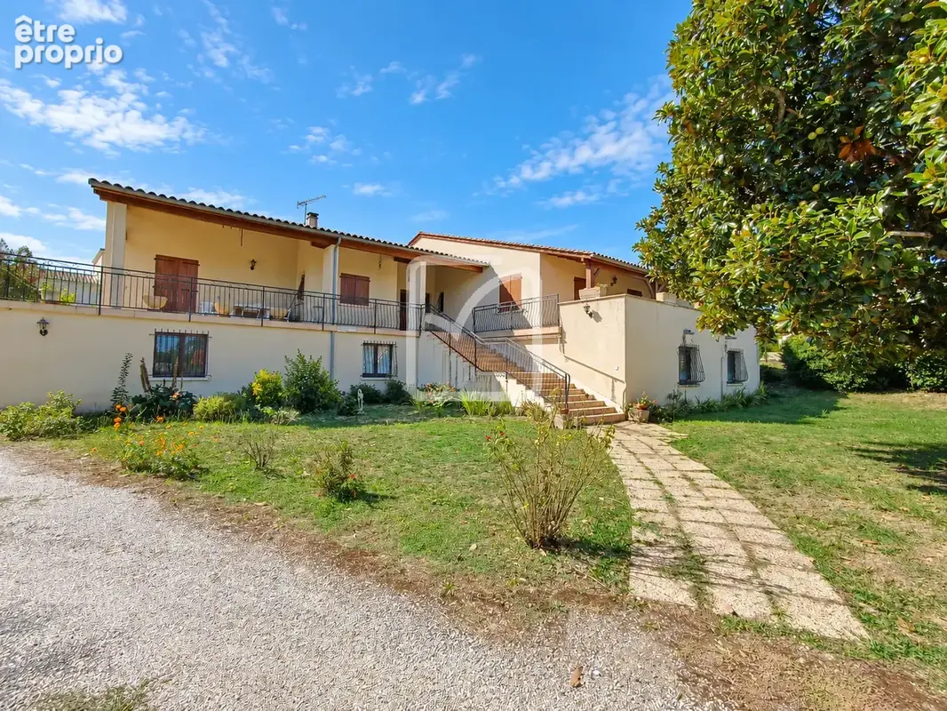 Maison familiale d’environ 172 m2 avec 3 chambres et terrain arboré à Castillonnès - photo 10