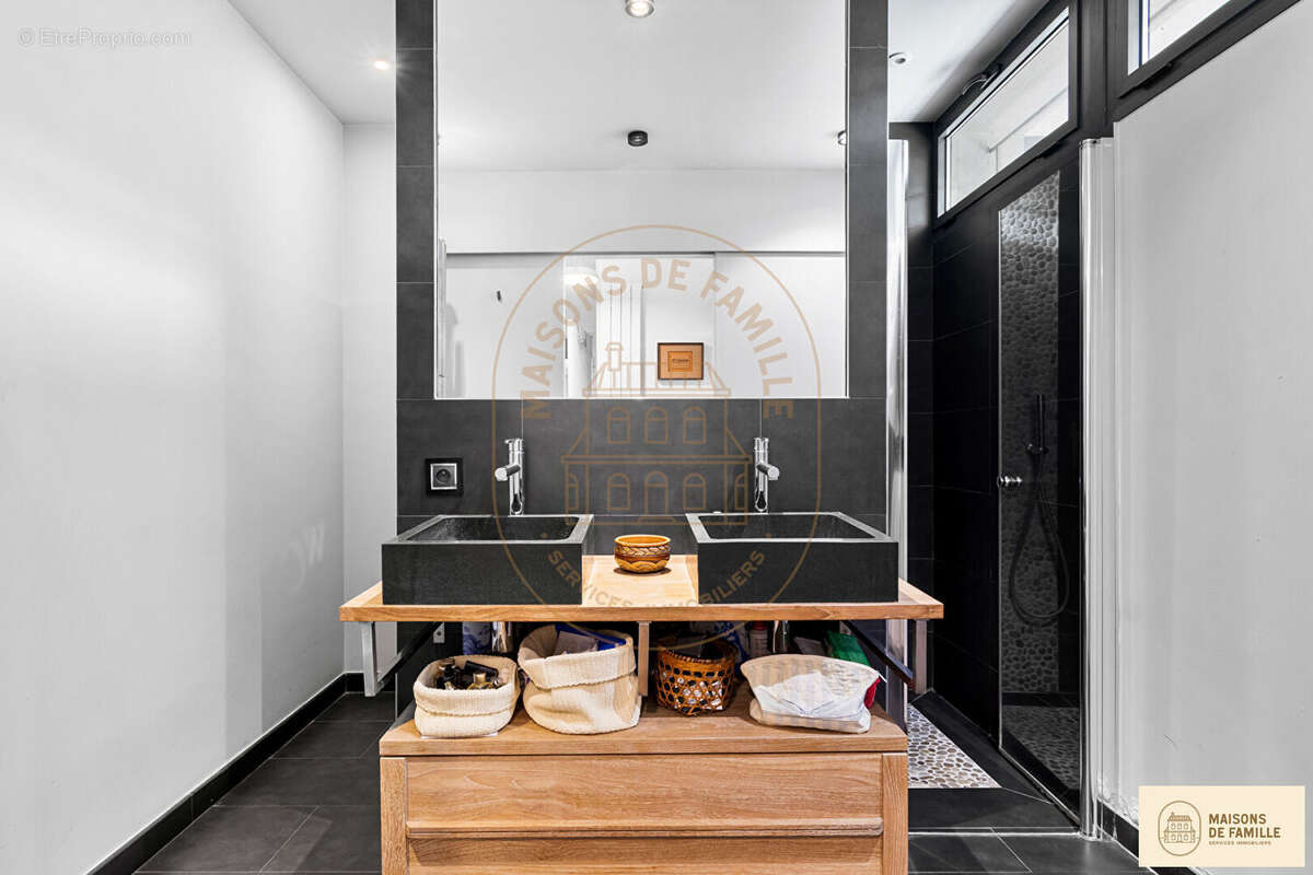 Maison à LA CELLE-SAINT-CLOUD