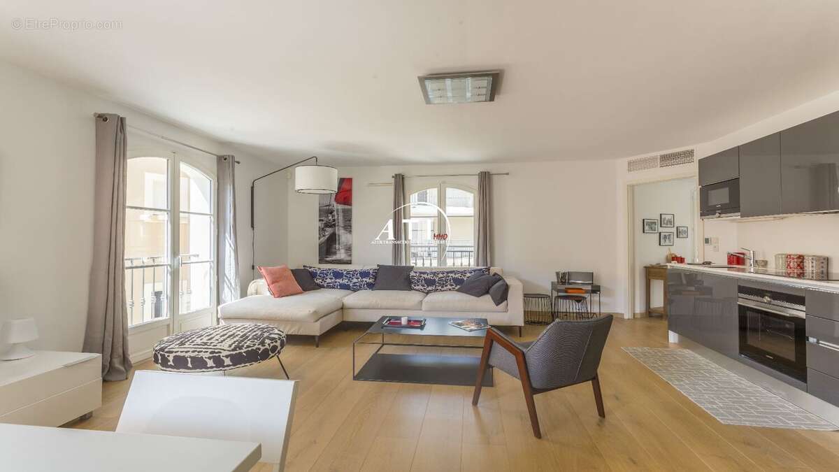 Appartement à SAINT-TROPEZ