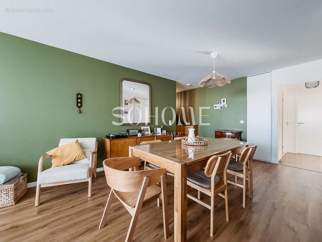 Appartement à BEZANNES