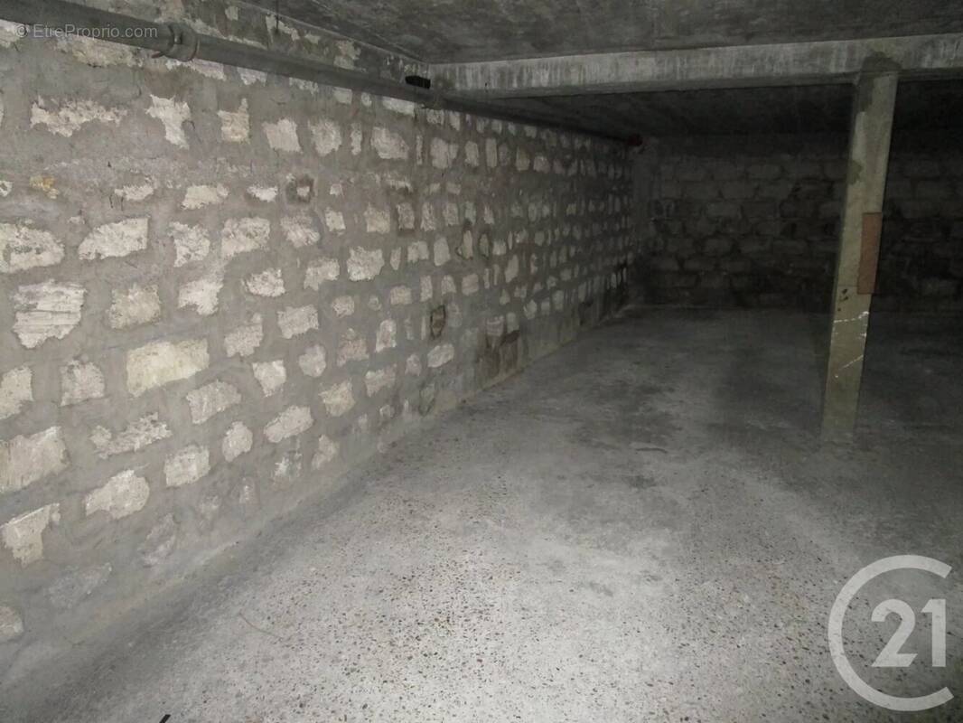 Parking à PARIS-13E