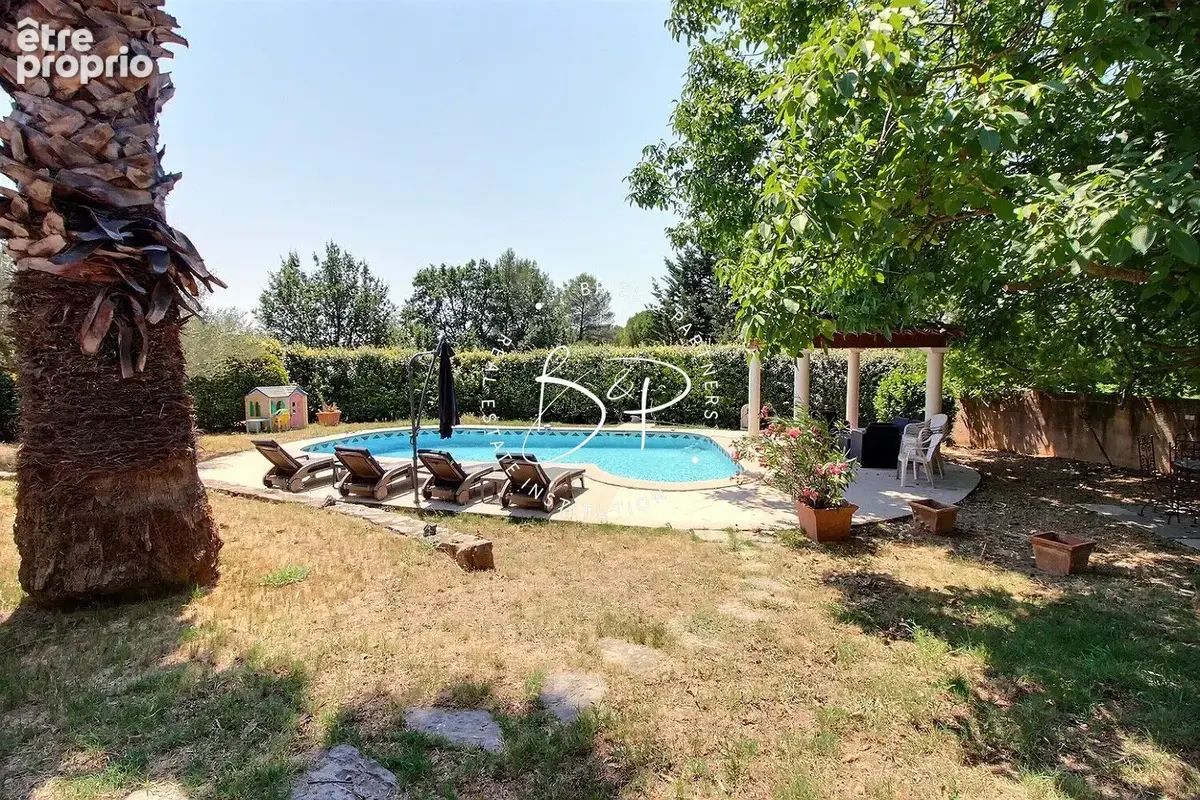 Maison Lorgues 175 m2 4 chambres dont 1 suite parentale, double garage, piscine - photo 3
