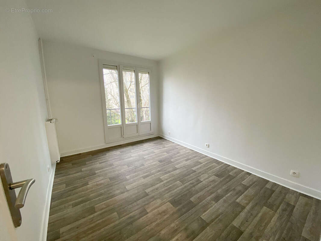 Appartement à ROSNY-SOUS-BOIS