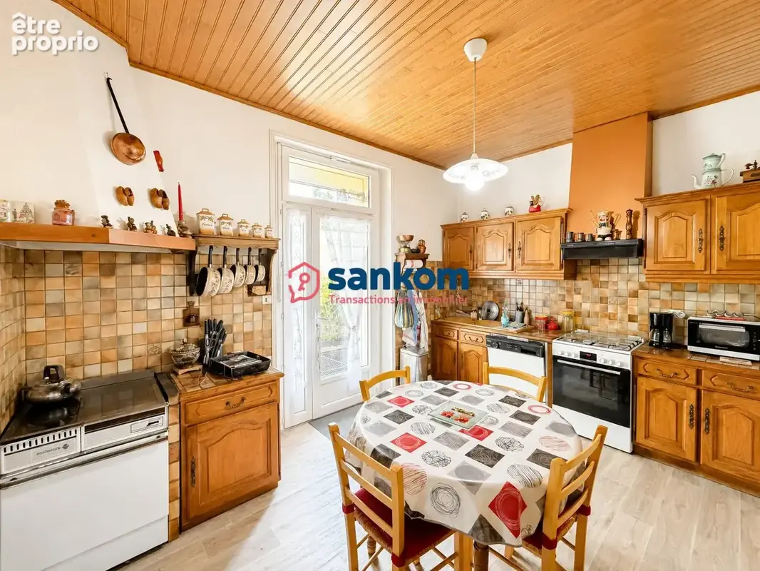 Maison 145 m² à Le Puy-En-Velay  - photo 4