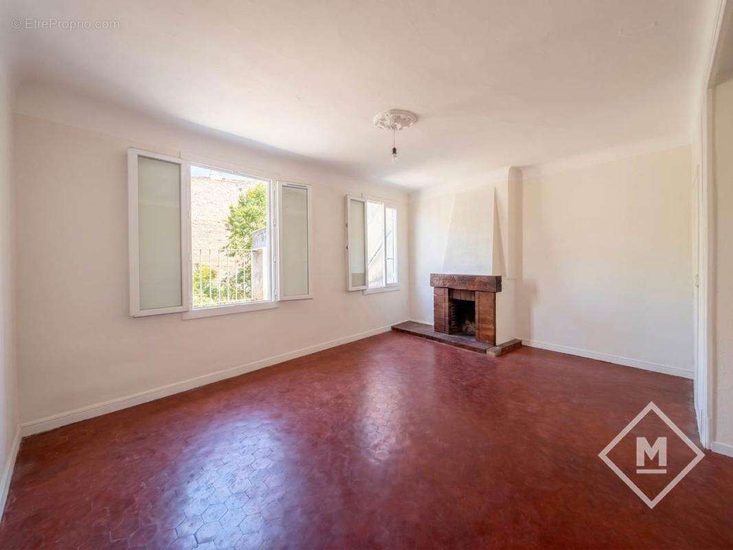 Appartement à MARSEILLE-6E