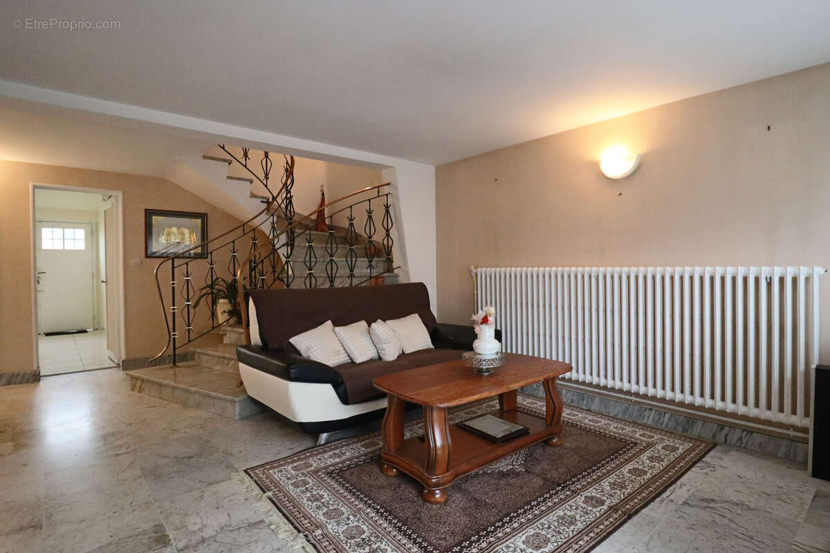Maison à LES PAVILLONS-SOUS-BOIS