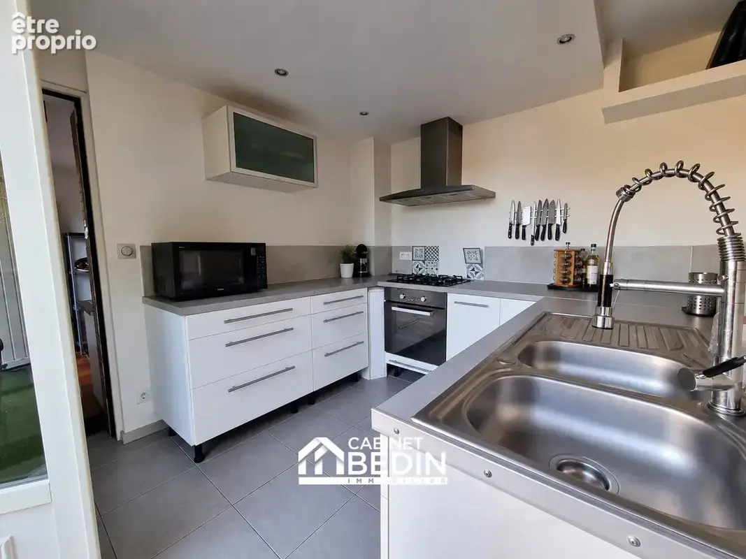 Maison 5 pièces 90 m² à vendre à Les Artigues-De-Lussac (33570) - photo 1