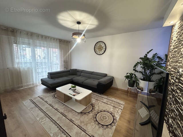 Appartement à SAINT-ETIENNE