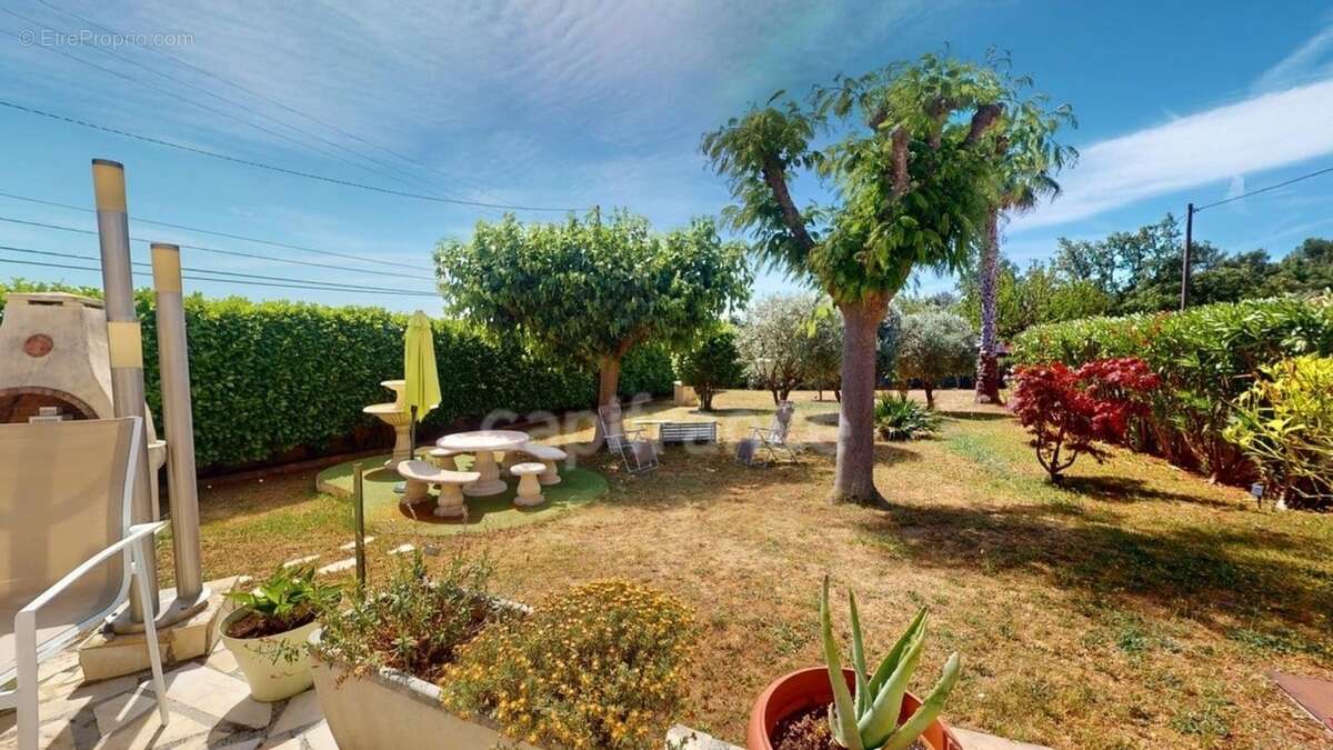 Maison à vendre 5 pièces GAREOULT (83) - photo 18
