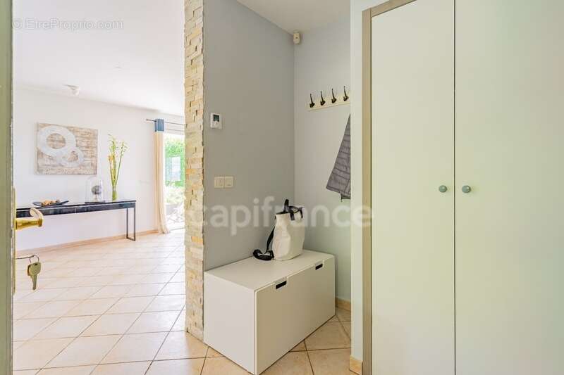 À 5 minutes de la Suisse – Villa de charme avec studio indépendant et vue exceptionnelle - photo 2