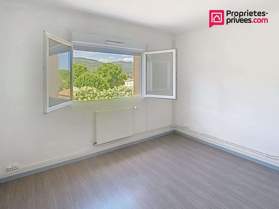 Appartement à GANGES