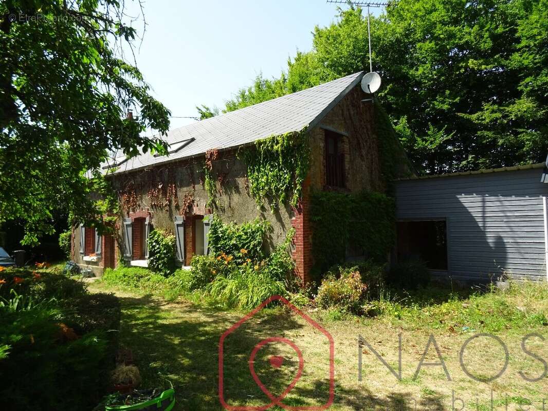 Maison à IVOY-LE-PRE