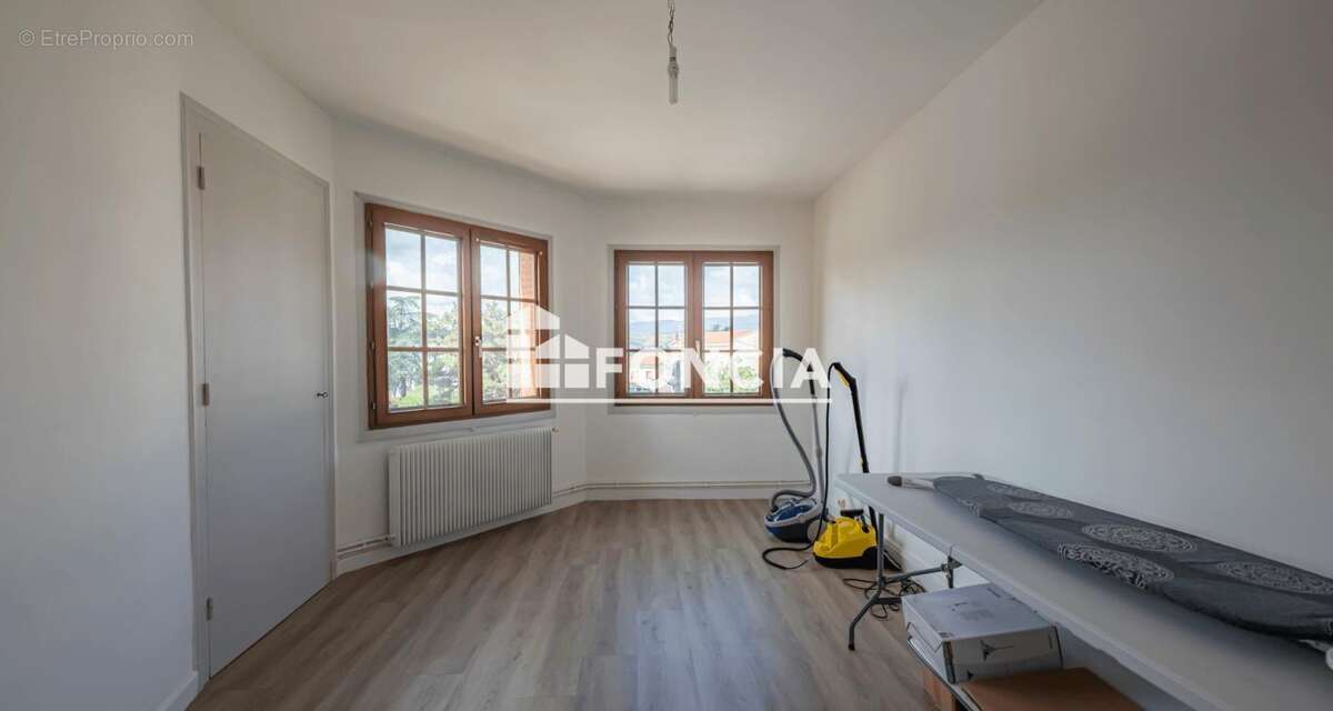 Appartement à ROUSSILLON