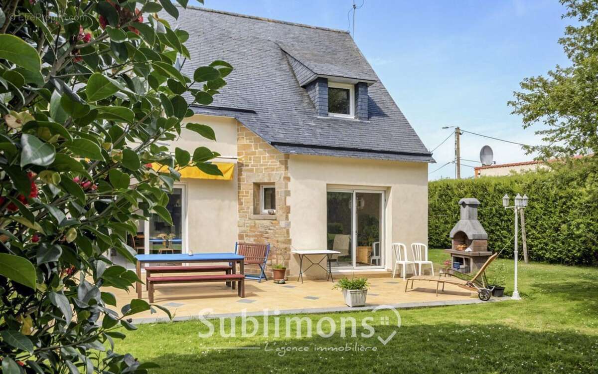 La maison familiale cachée du centre de Peillac - photo 4