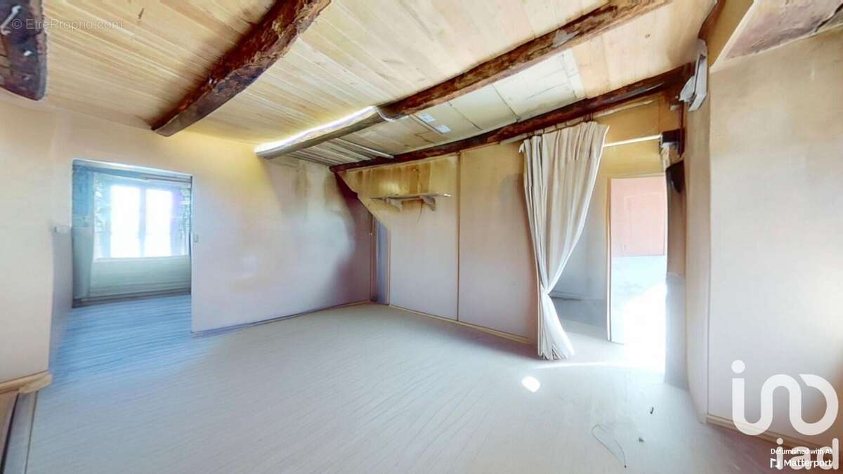 Photo 8 - Maison à ALLY