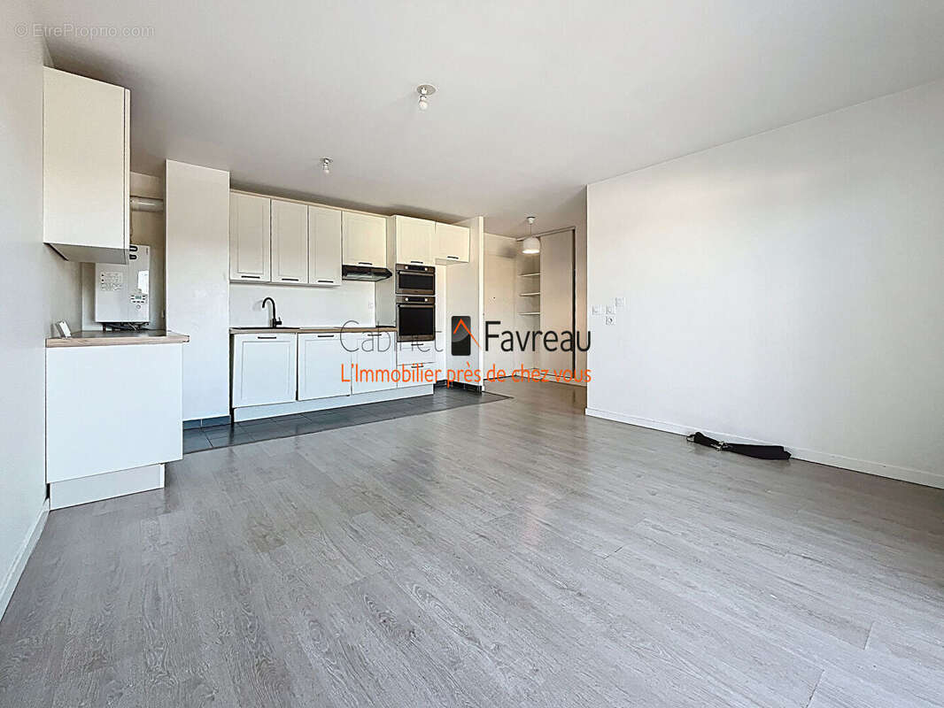 Appartement à THIAIS