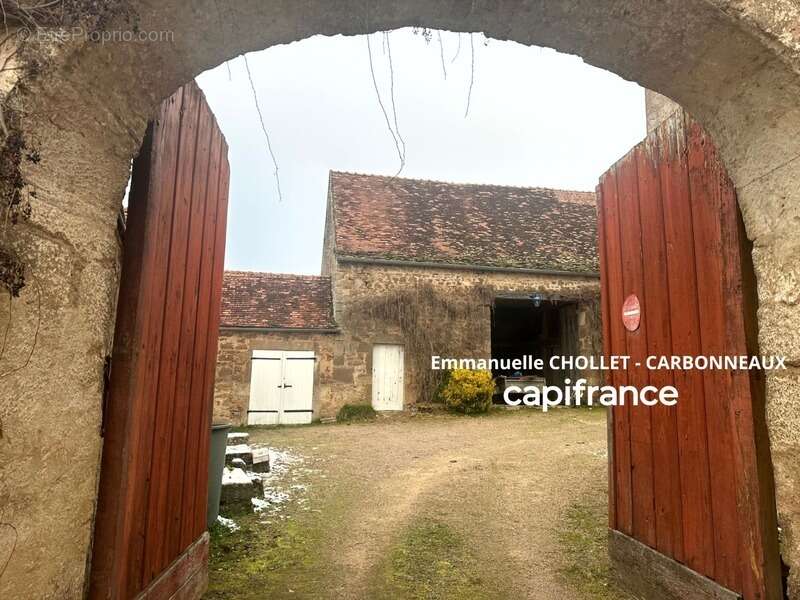 Maison à PRECY-SOUS-THIL