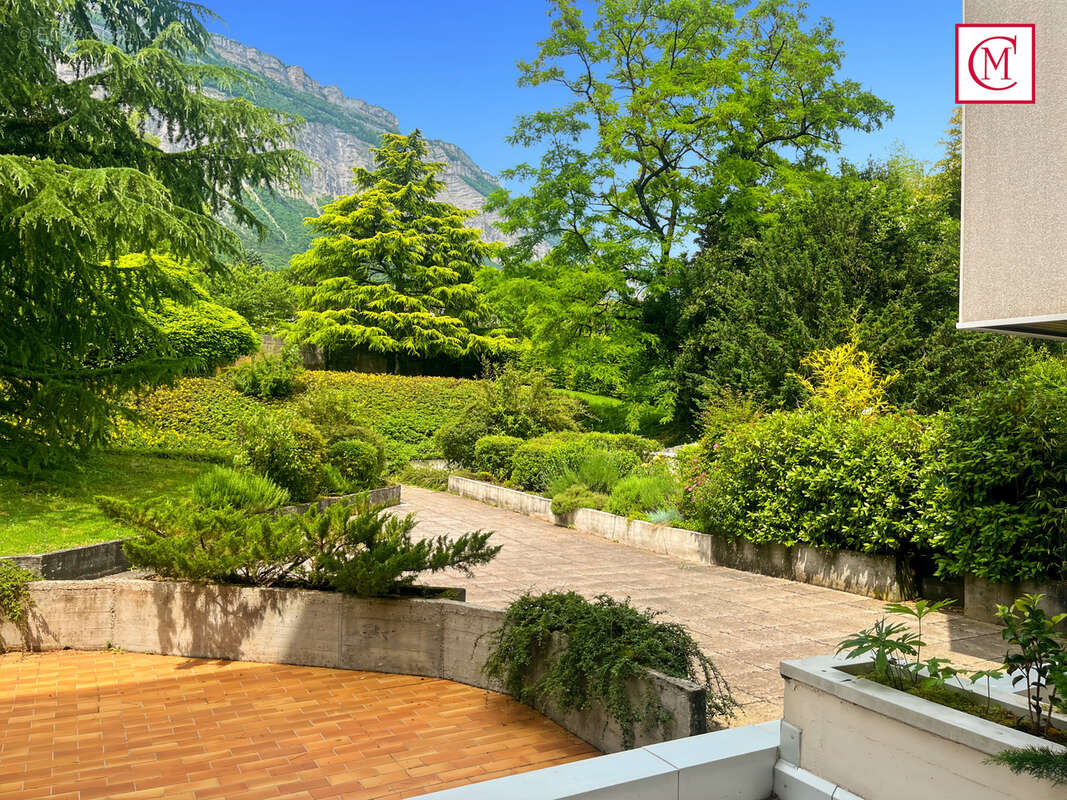 Appartement à MEYLAN