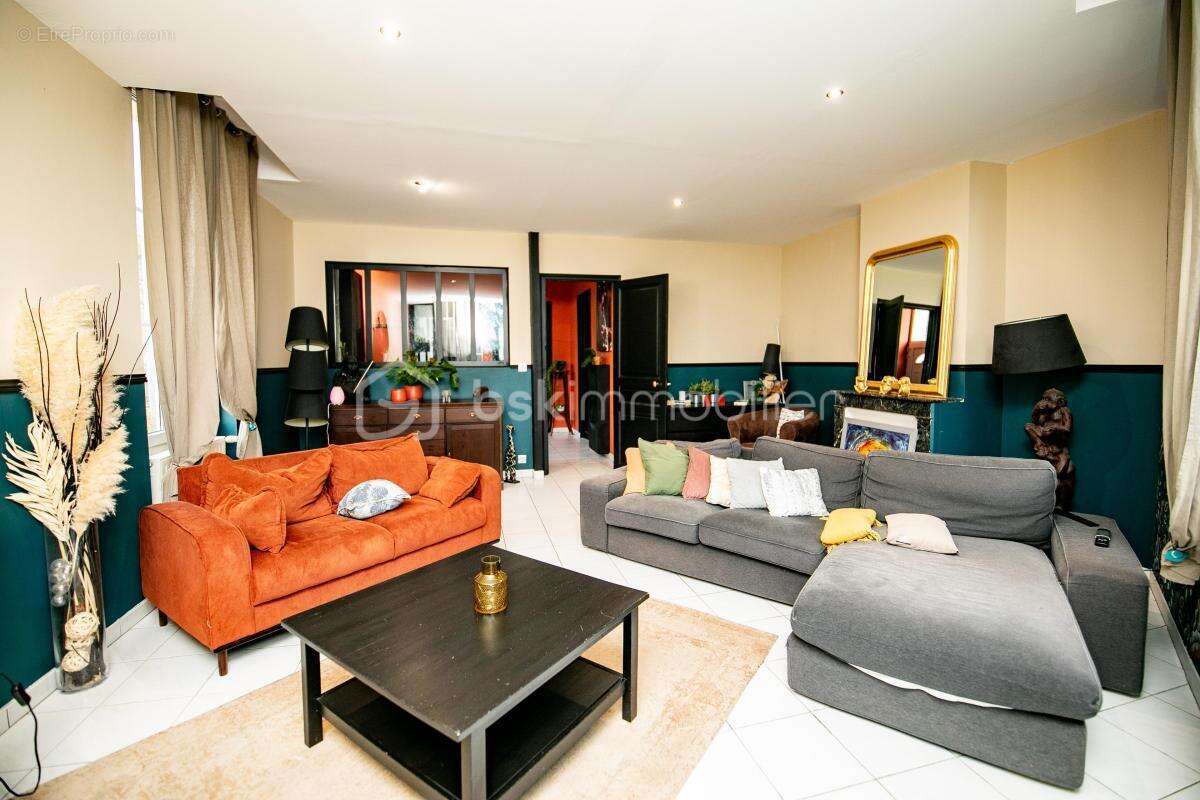 Maison à CHATEAU-RENAULT