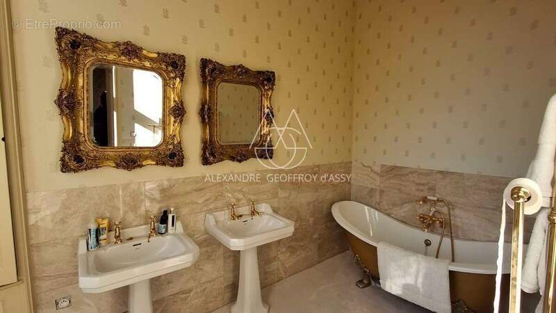 Maison à CHATEAU-GONTIER