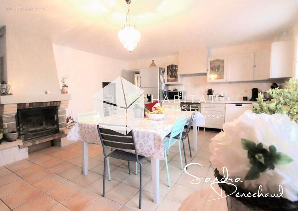 Maison à CEZAC