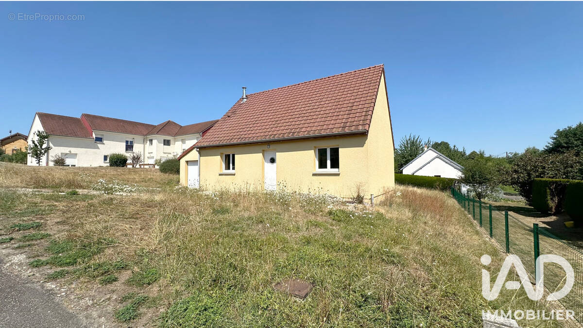 Photo 1 - Maison à MONTBOZON