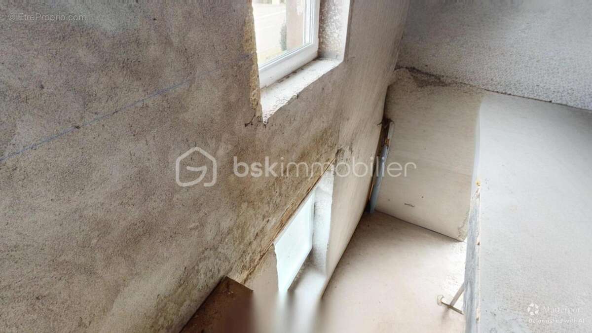  Ensemble immobilier a réhabiliter et restaurer   230 M2– Fort potentiel - photo 17
