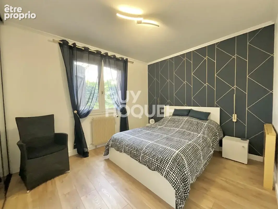 Villeneuve-Tolosane maison familiale  T6 de 138 m2 sur une parcelle d'environ 579 m2 - photo 8