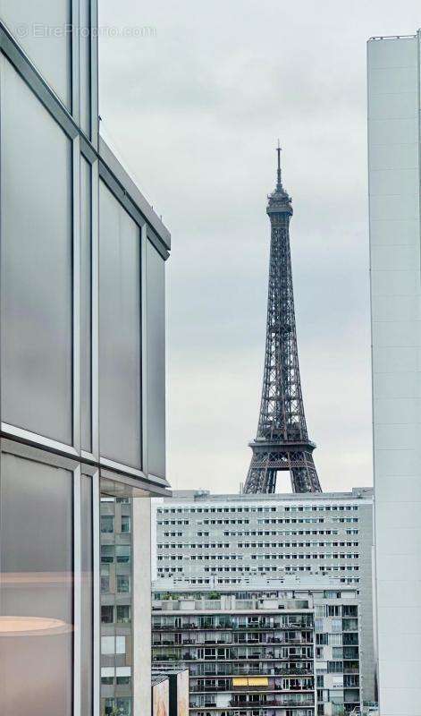 Appartement à PARIS-15E