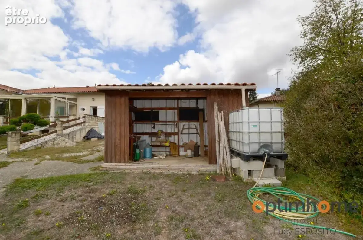  Coup de cœur – Belle maison rénovée au cœur de Champagne-Mouton - photo 37